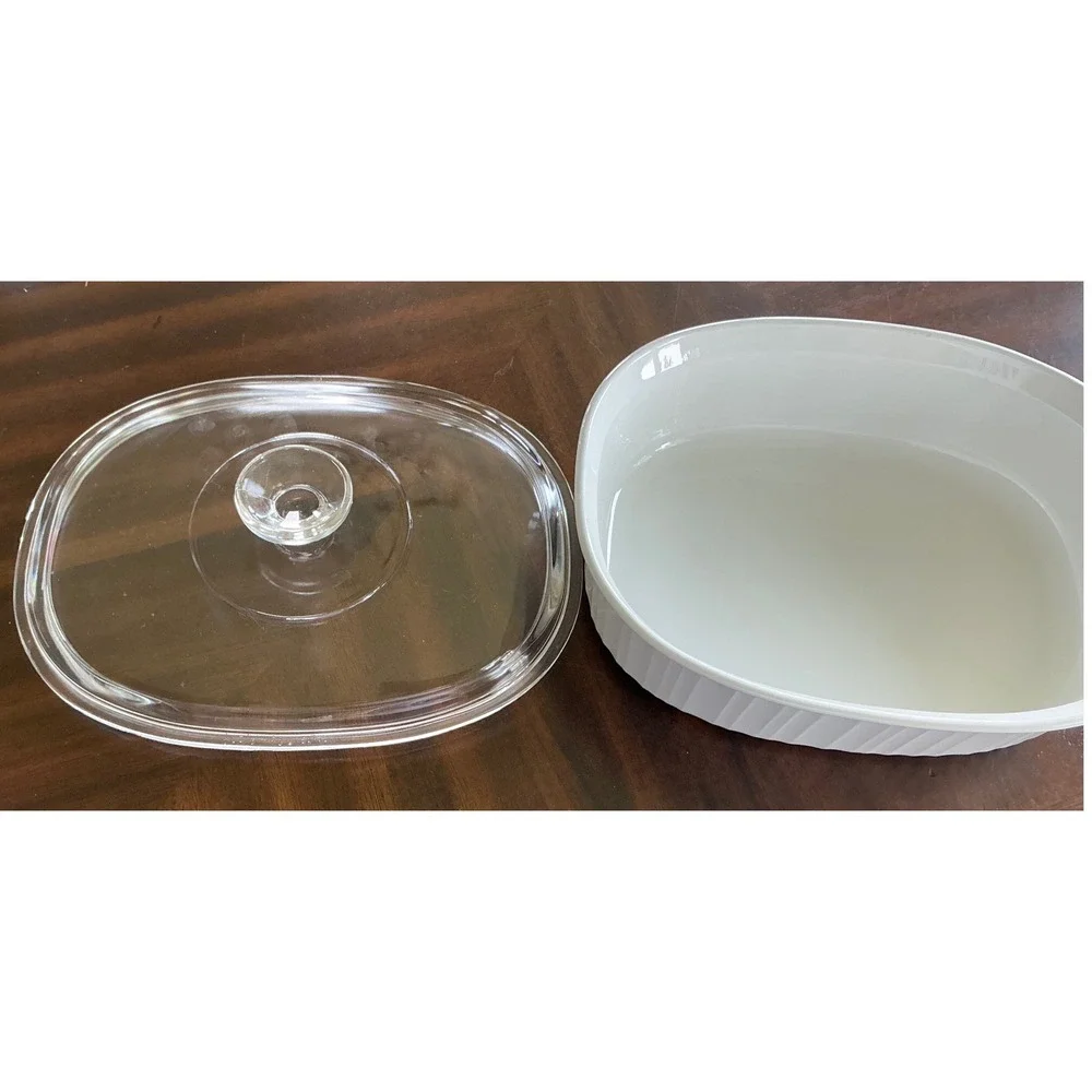 CorningWare Vintage French White Oval Casserole Dish with Pyrex Glass Lid 2.5 Qt